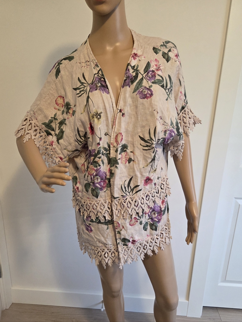 Valentina Naldi 100% Linen Topper Open Cardigan Jacket Tan With Floral Print